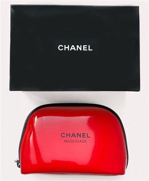 chanel maquillage red